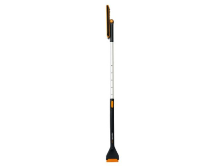 Щетка для снега 96-121см телескоп. со скребком X-series FISKARS
