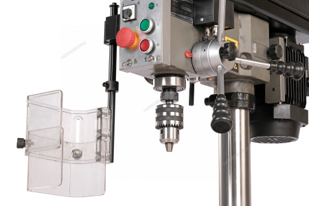 Станок сверлильный профессиональный NORDBERG ND2053P (750 Вт, 20 мм, 5 скоростей, нарезание резьбы, тиски)