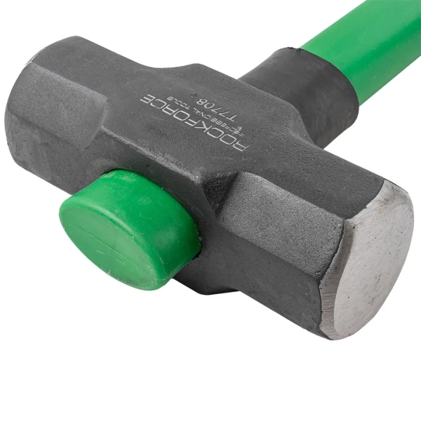 Кувалда с фиберглассовой ручкой и резиновой противоскользящей накладкой (3600г,L ручки-800мм)