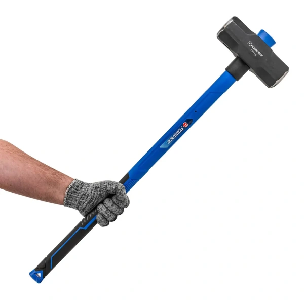 Кувалда с фиберглассовой ручкой и резиновой противоскользящей накладкой (7200г,L ручки-800мм)