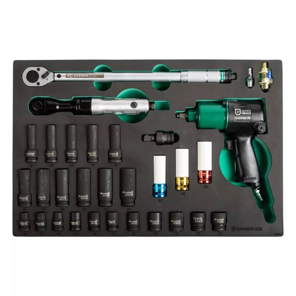 Набор пневмоинструмента с гайковертом GARWIN PRO 646500 (31 пр. в ложементе EVA)