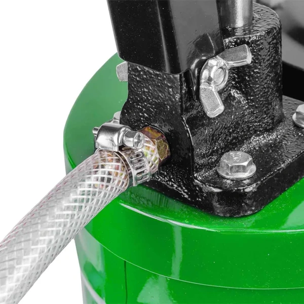 Нагнетатель масла ручной (бак 20кг, длина шланга 1.5м)