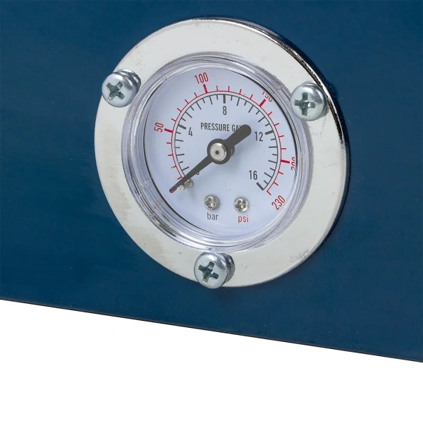 Пескоструйная камера настольная 30л (рабочее давление 6-8 бар, расход воздуха 66,7-78,3л/мин, подсветка 220В, сопло 3,2мм)