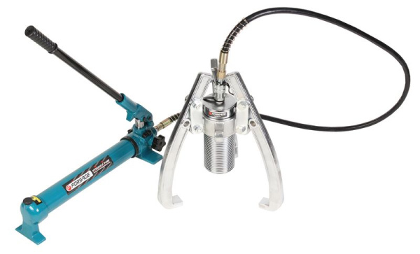 Съемник двух-трехлапый переставной гидравлический 5т(Ø захвата:50-200мм,мах. глубина захвата-140мм,ход штока-50мм)с выносным насосом