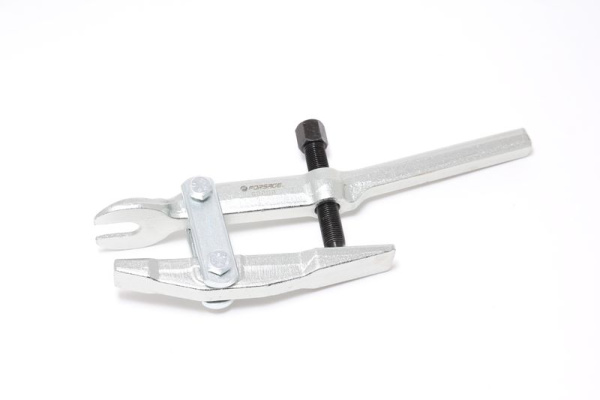 Съемник шаровых опор и наконечников рулевых тяг (зев-16мм, рабочая глубина-47мм)