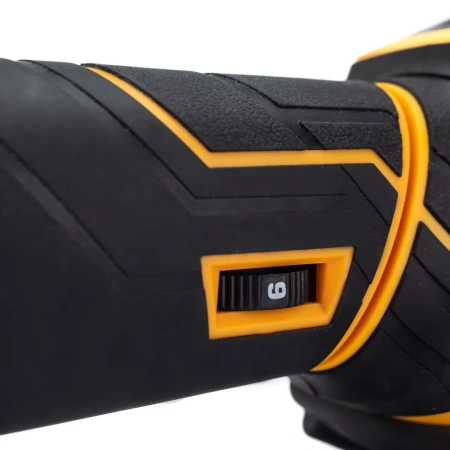 Инструмент многофункциональный (JCB-18MT-B-E)18V,5000-15000 об/мин в в к-те с зарядным устройством(JCB-18VFC-E)2.4A и батареей аккум(JCB-20LI-E) 2.0AH