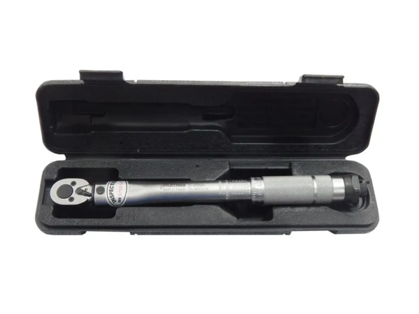 Ключ динамометрический щелчкового типа 19-110Нм 3/8'', в пластиковом футляре