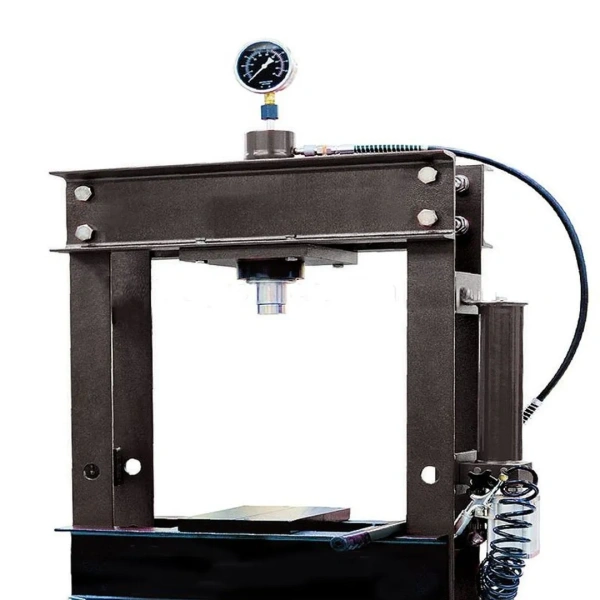 Пресс гидравлический с манометром напольный 30т, ручной/пневмо привод (раб. высота:0-840мм, раб. ширина:520мм, раб. стол:290х520мм, ход штока:160мм)