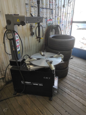 Шиномонтажный станок (полуавтомат) Хорекс Авто LC810