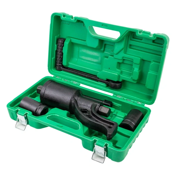 Набор инструмента: гайковерт ручной с редуктором в комплекте с головками