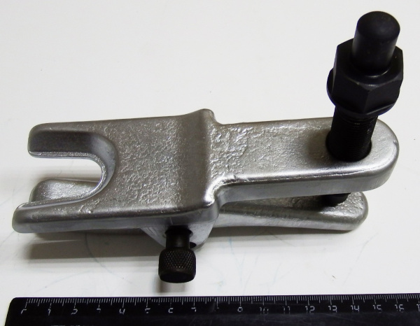 Съемник шаровых ножничного типа 20-50мм TA-B1011