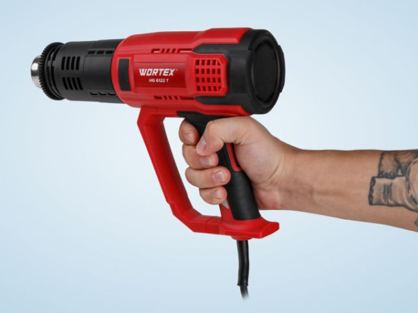 Термовоздуходувка WORTEX HG 6122 T в кор. + набор сопл 2000 Вт, 3 режима., 60-600 °С