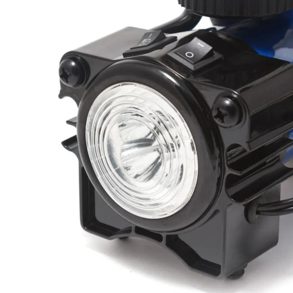 Компрессор поршневой автомобильный с фонарем в пластиковом кейсе F-001 ''FORSAGE''(35л/мин, 14А) 12V