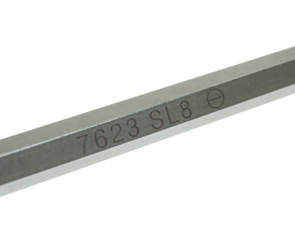 Отвертка шлицевая усиленная со сквозным стержнем JTC 7623 (SL 8,0х250 мм)