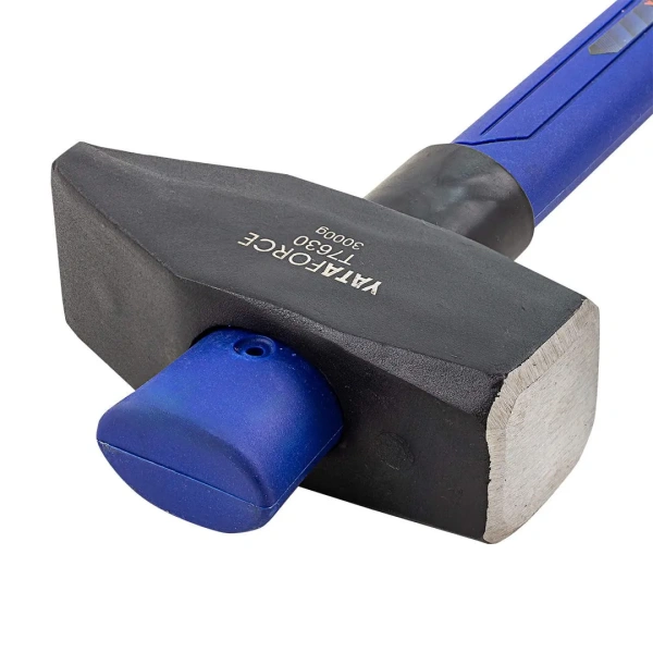 Молоток 3000гр.