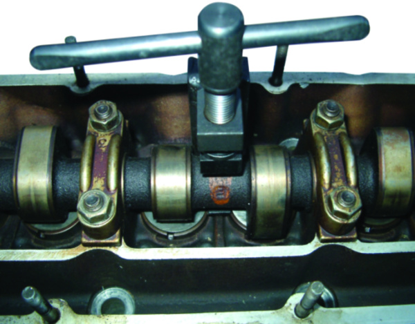 Приспособление для установки регулировочных шайб клапанов JTC 1937 (VOLVO, OPEL)