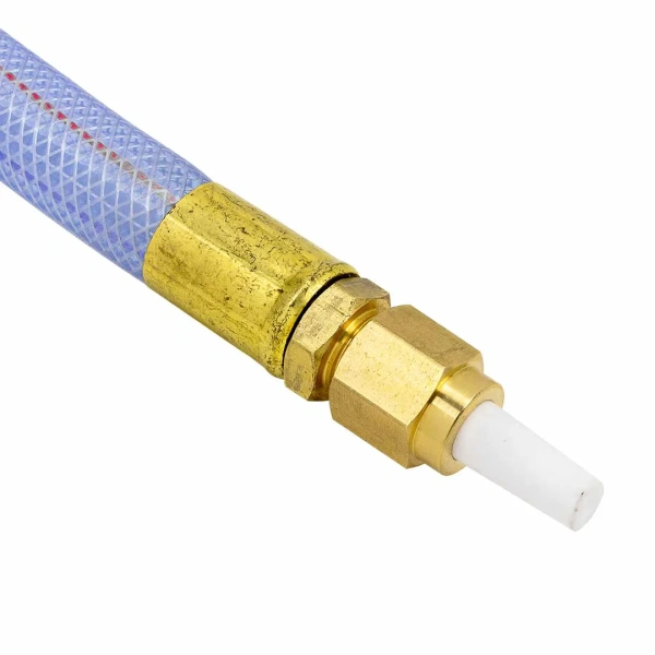 Передвижной пескоструйный аппарат напорного типа (бак 26л, 155,8л/мин, рабоч.давление 2,5-6 bar, шланг 1,5м) в комплекте с соплами 3шт