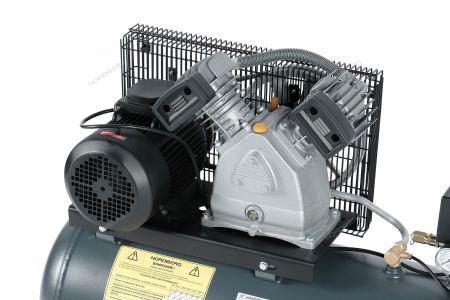 Компрессор поршневой с ременной передачей NORDBERG NCP100/500 (380В, ресив. 100л, 500л/мин)