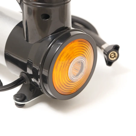 Компрессор поршневой автомобильный с фонарем F-581 ''FORSAGE''(35л/мин, 15А) 12V