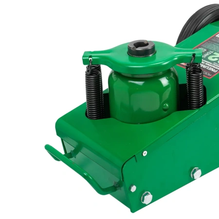 Домкрат пневмогидравлический подкатной 22т