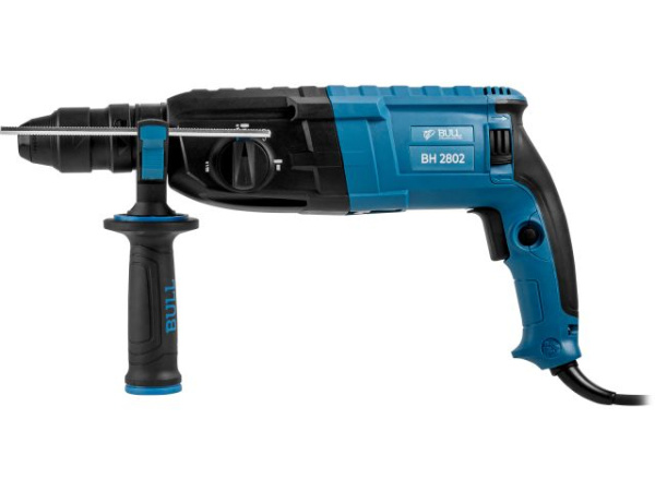 Перфоратор BULL BH 2802 в чем. Xcase 850 Вт, 3.2 Дж, 28 мм, 4 реж. + 2 зубила, 3 сверла, БЗП