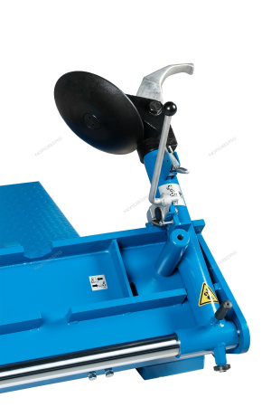 Шиномонтажный станок для грузовых авто 380В 14"-46" NORDBERG 46TRK46