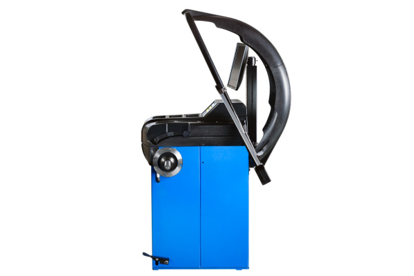 Стенд балансировочный AE&T B-885A для колес легковых автомобилей