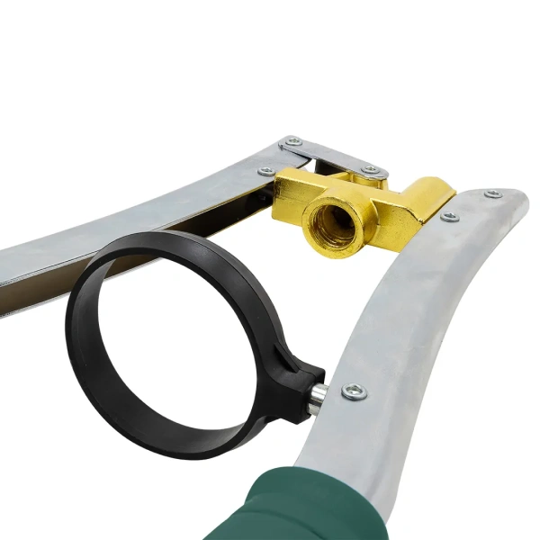 Шприц для нагнетания густой смазки двухрычажный под тубу (трубка стальная 150мм,гибкий шланг 300мм,внутр.диаметр кольца под тубу 62мм, 5000-10000PSI)