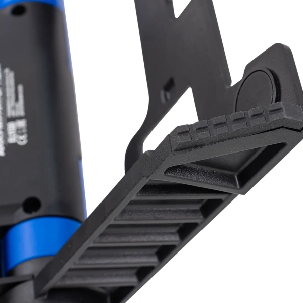 Фонарь светодиодный аккумуляторный (2200мАч, 600Лм, 8W COB)