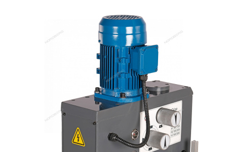 Станок сверлильный редукторный NORDBERG ND25121 (0,85 кВт, 25 мм, макс. расст. до стола 350 мм, 12 скоростей, тиски)