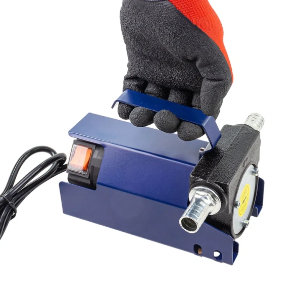 Насос для перекачки топлива переносной (12V, 40W, 20л/мин) в комплекте со шлангом резиновым 28х19мм 4м