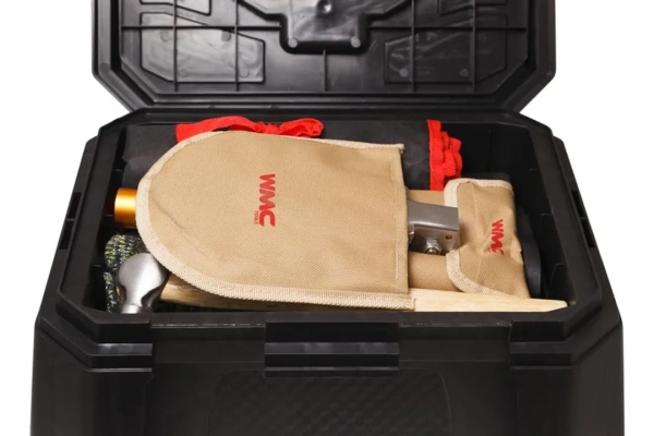 Набор инструментов 65пр.1/2''(8-32мм, ключи:8-19мм,шарнирно-губцевый инстр.,отвертки+лопата 9в1,перчатки, кейс-слесарный стул max нагр.120кг)в кейсе