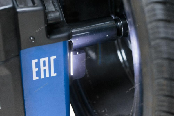 Балансировочный станок автомат с дисплеем NORDBERG 4523A