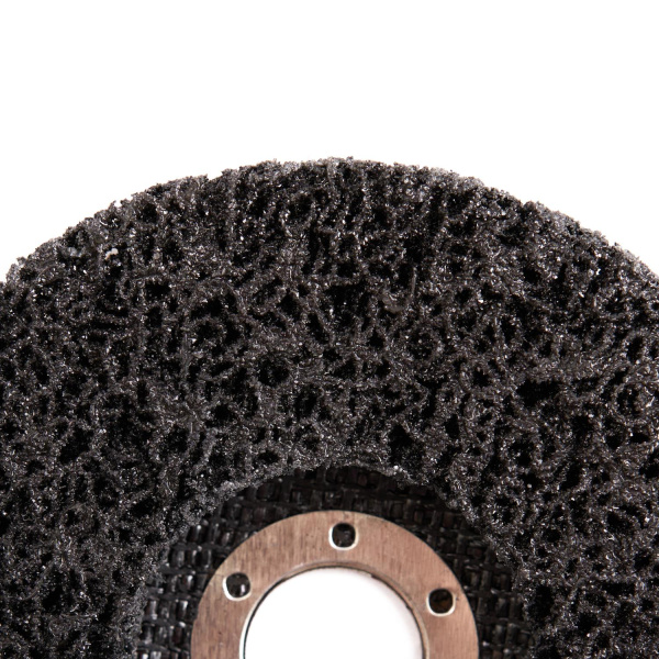 Круг зачистной из синтетического волокна ROSSVIK 125х22 (125*22 мм, черный, 80 м/с, 12250 об/мин)