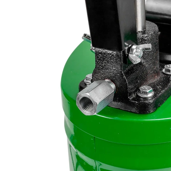 Нагнетатель масла ручной