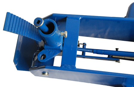 Домкрат подкатной AE&T T32005 (5т)