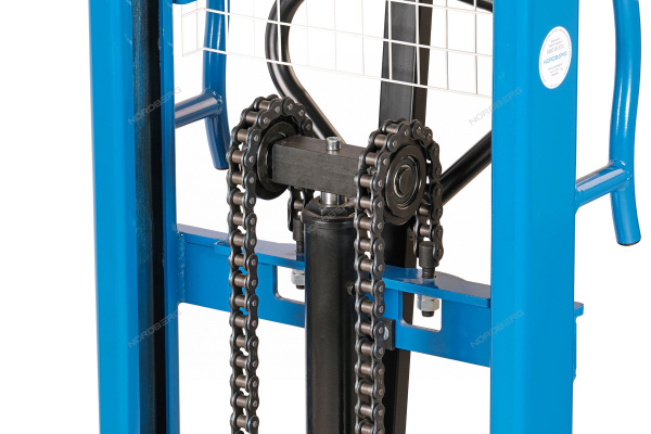 Штабелер гидравлический 2 т NORDBERG N3906-20