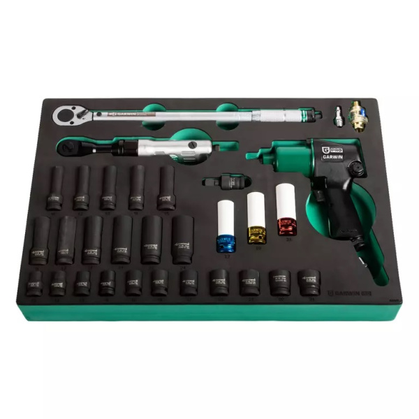 Набор пневмоинструмента с гайковертом GARWIN PRO 646500 (31 пр. в ложементе EVA)
