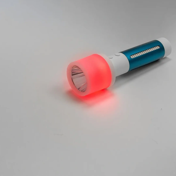 Фонарь ручной аккумуляторный (бел.LED 3Вт,желт.SMD 1Вт,красн.SMD 0.5Вт, 5 режимов работы, аккум. 1200мАч, 120Лм, время работы 3-4ч, время зар. 4-5ч)