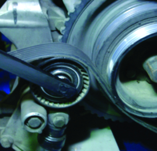 Приспособление для снятия натяжного ролика поликлинового ремня JTC 1603 (1/2", 3/8", 13-18 мм)